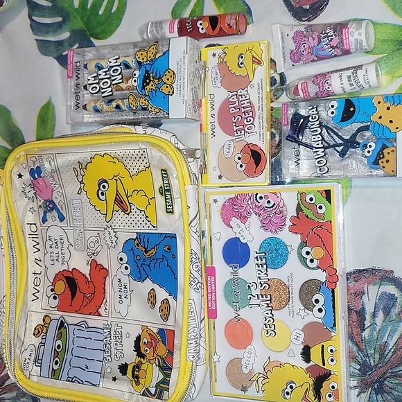 Sesame Street Other - Sesame Street X Wet N' Wild Limited Edition Makeup Bundle NWT